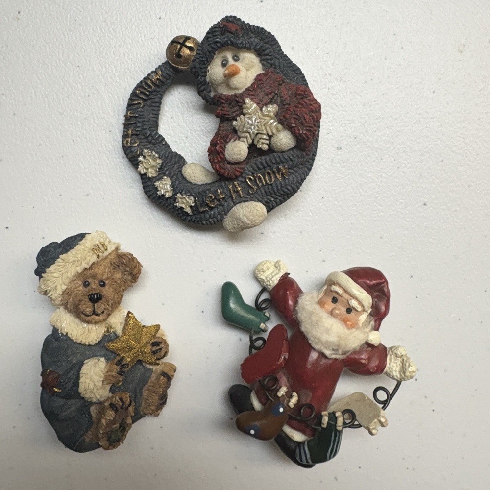 Boyds Bears & Friends Christmas and winter collectible brooch/pin lot of 3